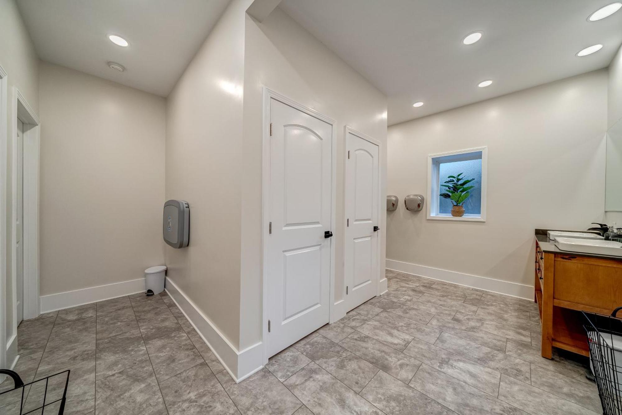 מלון Great Cacapon Firefly Ridge Luxury Retreat מראה חיצוני תמונה